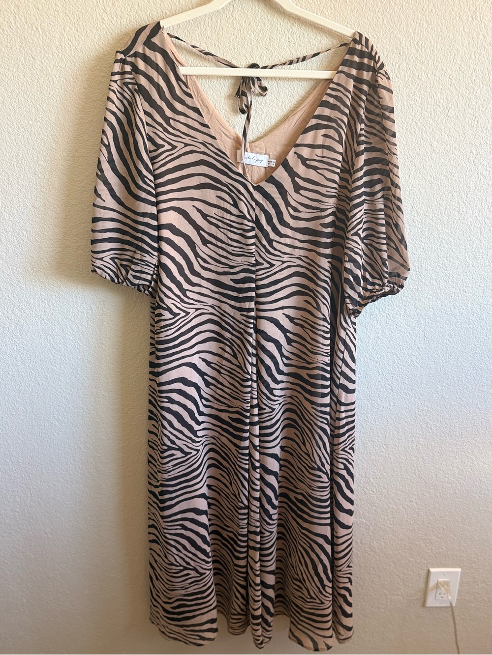 Petal & Pup Flowy Midi Dress Zebra Print Puff Sleeve Sundress Size 8 Summer